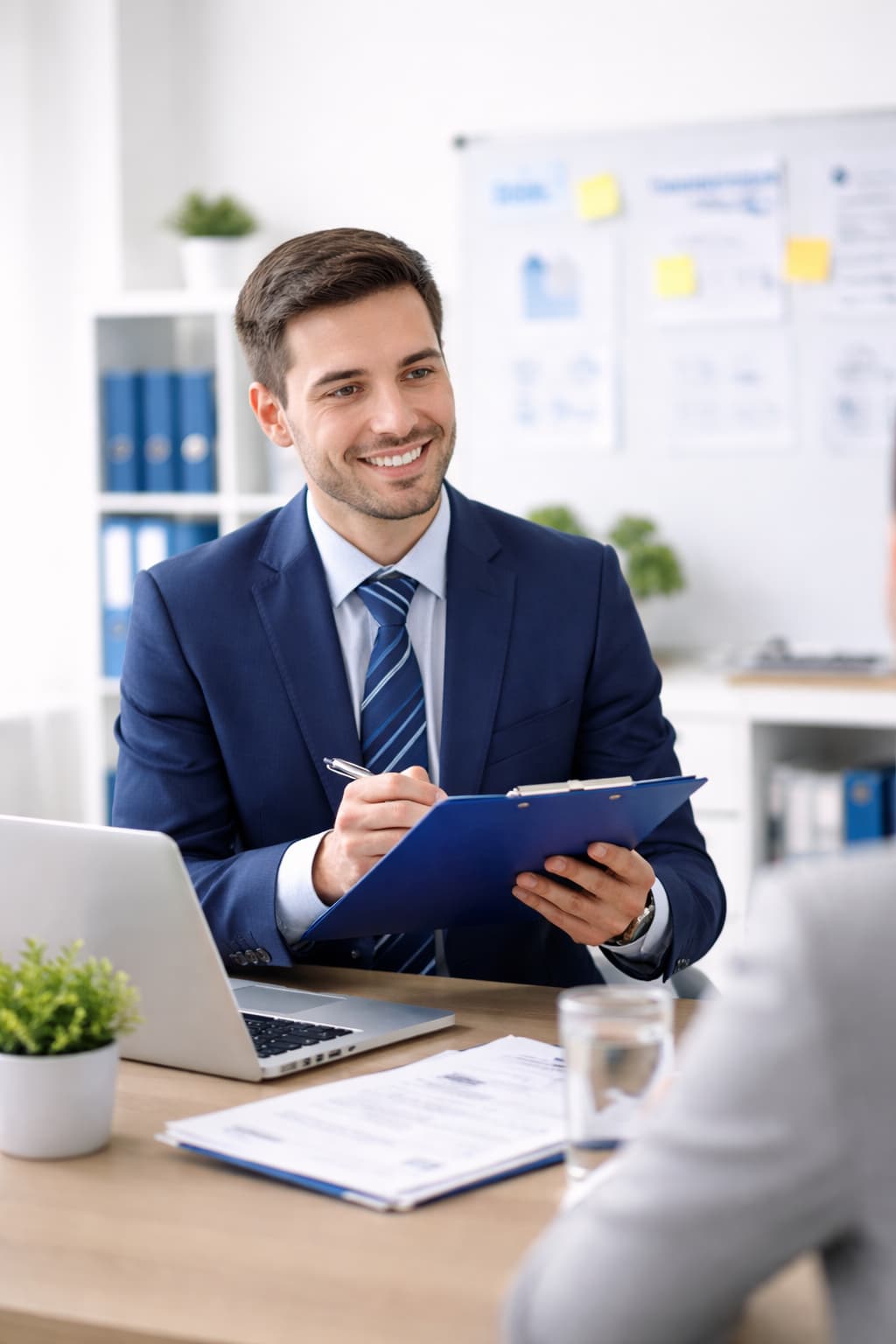 entrevista de evaluación profesional en oficina